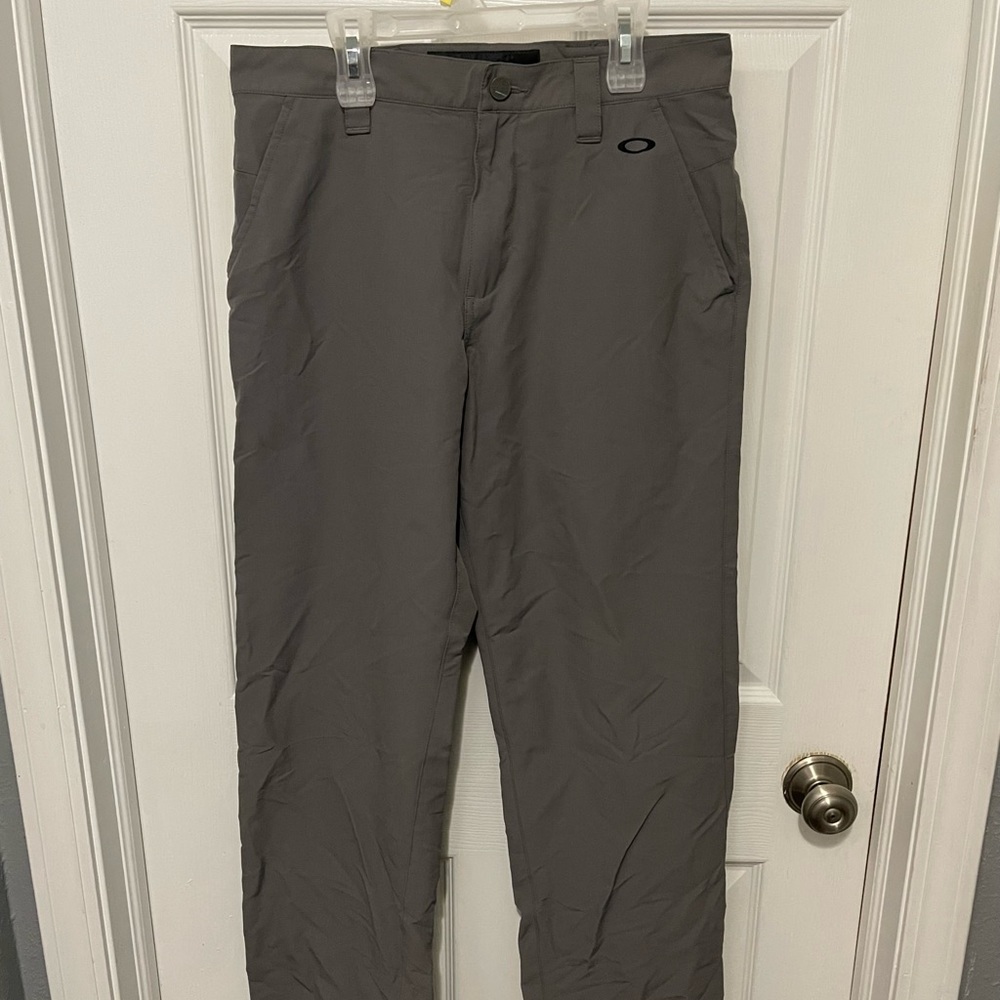 Oakley Gray Chino Flat Front Golf Outdoor Pants Men's 30x31 Lightweight EUC